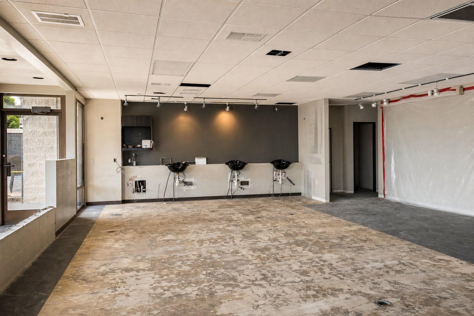 Speedway Salon Rebuild before construction